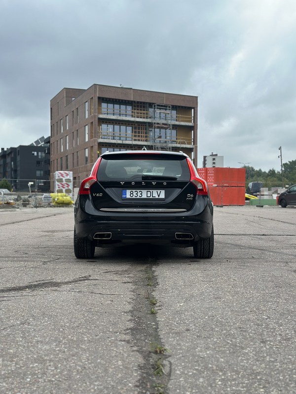 Volvo V60 2.4 D6 158kW