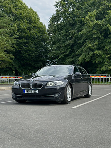 BMW F11 535d 2012 kW (2 foto / 15)