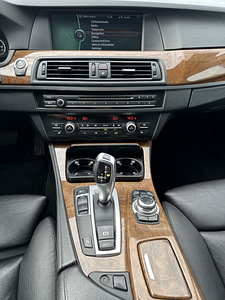 BMW F11 535d 2012 kW (10 foto / 15)