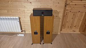 Колонки Yamaha (3 фото из 3)