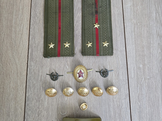 Vene armee pagunid, nööbid, rihmapannal