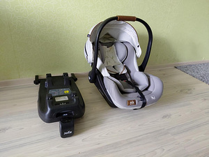 Turvahäll Joie + ISOFIX-alus (1 foto / 6)