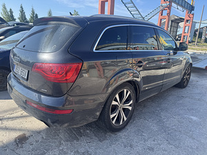 Audi q7 varuosadeks (3 foto / 9)