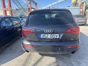 Audi q7 varuosadeks (4 foto / 9)