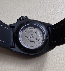 Custom Seiko Mod NH35A / Blue Wave Dial / Black PVD (4 foto / 9)
