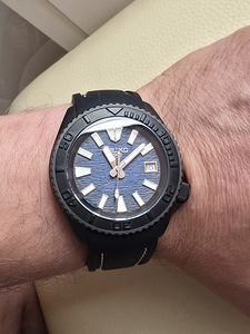 Custom Seiko Mod NH35A / Blue Wave Dial / Black PVD (5 foto / 9)