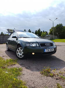 Audi A4, 1.6, 75 кВт, рег оплачен (1 фото из 8)