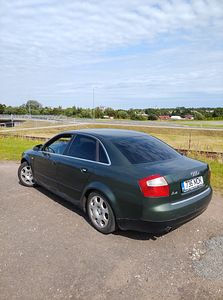 Audi A4, 1.6, 75 кВт, рег оплачен (4 фото из 8)