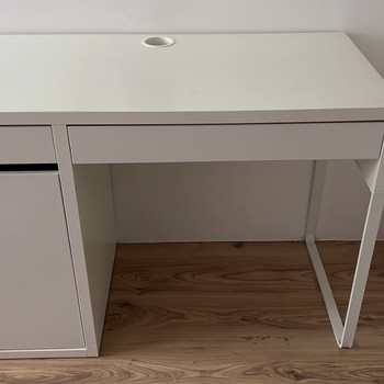 Детский письменный стол Ikea