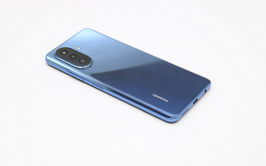 Mobiiltelefon Huawei Nova Y70 128GB 6.75-tolli 6000mAh (3 foto / 3)