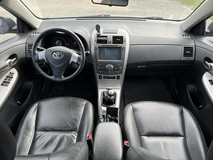 TOYOTA COROLLA (10 foto / 11)