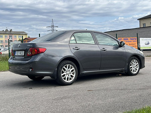 TOYOTA COROLLA (7 foto / 11)