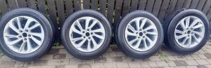 Hyundai Tucson R17 valuveljed koos 225/60R17 M+S (1 foto / 10)