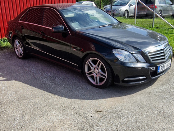 Mercedes-Benz E 220 CDI NB! Mootoririkke!