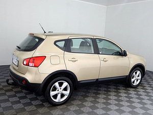 Nissan Qashqai Luxury 4x4 ATM 2.0 104kW (3 фото из 7)