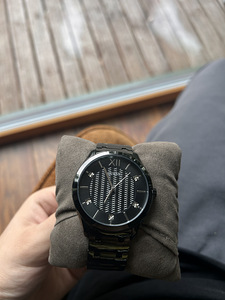 Мужские наручные часы GUESS чёрные/gunmetal, с кристаллами (4 фото из 5)