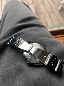 Мужские наручные часы GUESS чёрные/gunmetal, с кристаллами (5 фото из 5)