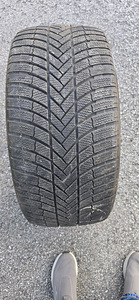 Bridgestone blizzak (2 foto / 5)