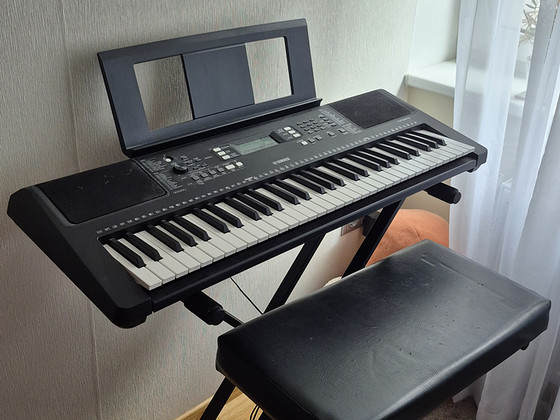Цифровое пианино Yamaha PSR-E373
