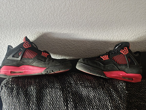 Jordan 4 (4 фото из 8)