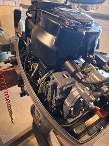 Yamaha 9.9 (2 foto / 3)