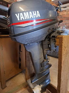 Yamaha 9.9 (3 foto / 3)