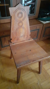 Vana puidust tugitool / tool (1 foto / 2)