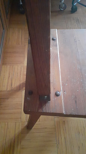 Vana puidust tugitool / tool (2 foto / 2)