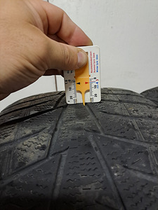 Hankook winter i*cept x.235/55/R18 (4 фото из 7)