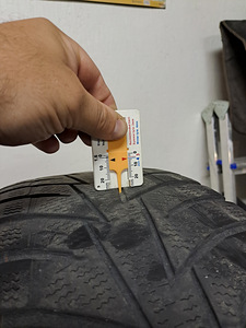 Hankook winter i*cept x.235/55/R18 (6 фото из 7)
