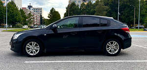 Chevrolet Cruze 1.6 (2 foto / 7)