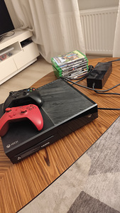 Xbox One 500GB (1 фото из 4)