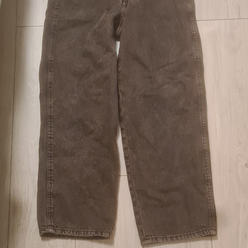 Pruunid H&M teksad