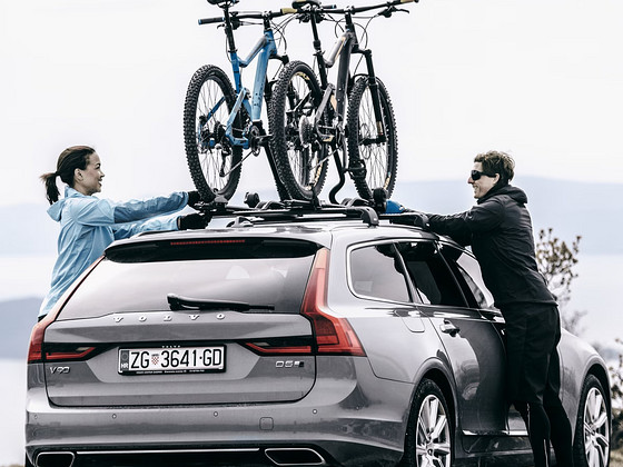 Thule komplekt kahe jalgratta transportimiseks auto katusel