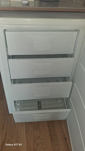 Продам морозилку Hansa (3 фото из 3)