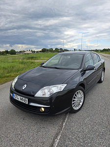Renault Laguna 2.0 103 кВт 2009 г. Пробег 169 700 км (1 фото из 14)