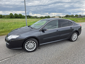 Renault Laguna 2.0 103 кВт 2009 г. Пробег 169 700 км (2 фото из 14)