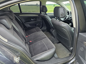 Renault Laguna 2.0 103 кВт 2009 г. Пробег 169 700 км (9 фото из 14)