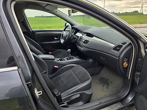 Renault Laguna 2.0 103 кВт 2009 г. Пробег 169 700 км (11 фото из 14)