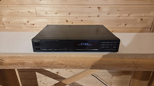 Тюнер Technics (1 фото из 2)