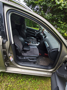 Продаётся Audi A6 Allroad (5 фото из 5)