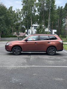 Mitsubishi (2 foto / 10)