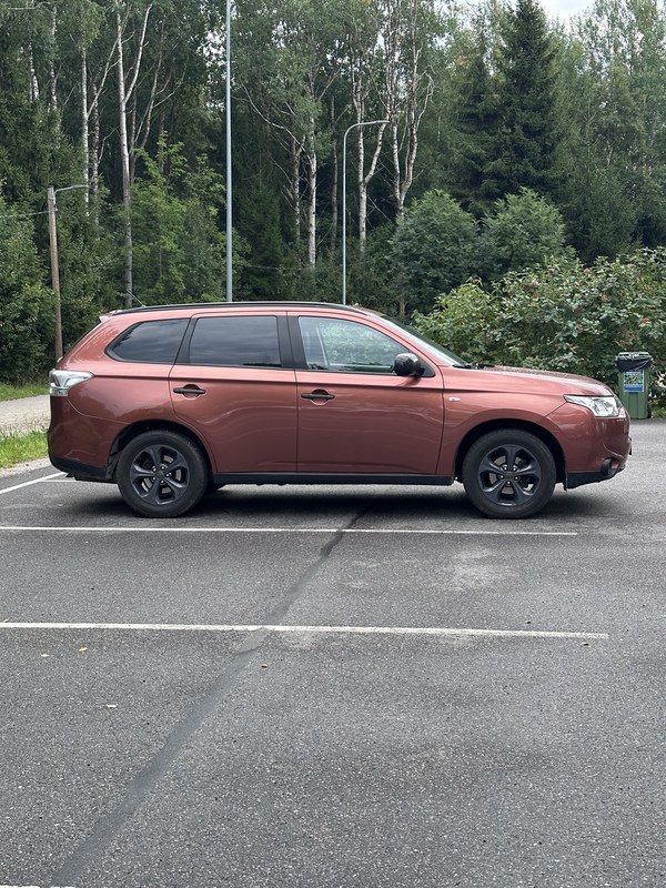 Mitsubishi Outlander 2.0 110kW