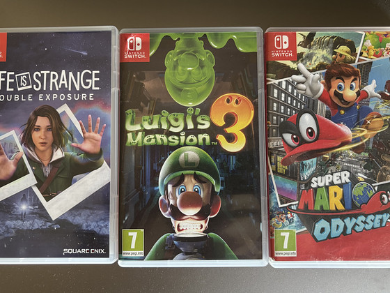 Nintendo Switch Super Mario Odyssey / Life is Strange /GTA
