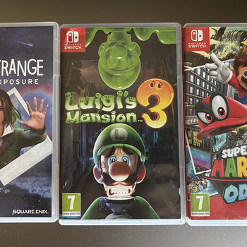 Nintendo Switch Super Mario Odyssey / Life is Strange /GTA