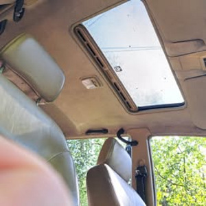 Nissan Terrano II (8 фото из 10)