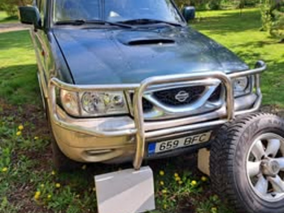 Nissan Terrano II