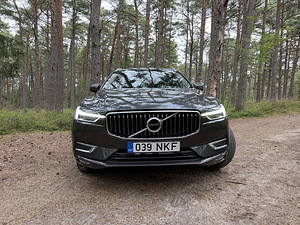 Volvo XC60 INSCRIPTION D5 PowerPulse 173 kW (2 foto / 15)