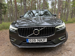 Volvo XC60 INSCRIPTION D5 PowerPulse 173 kW (8 foto / 15)