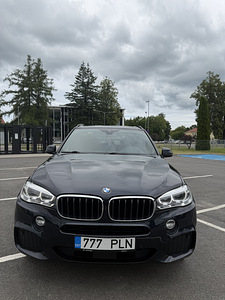 BMW X5 (5 фото из 12)